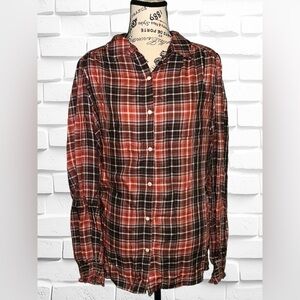 Max Studio Women’s Size Large Red Tartan Plaid Button Down Shirt • Shirred Cuffs